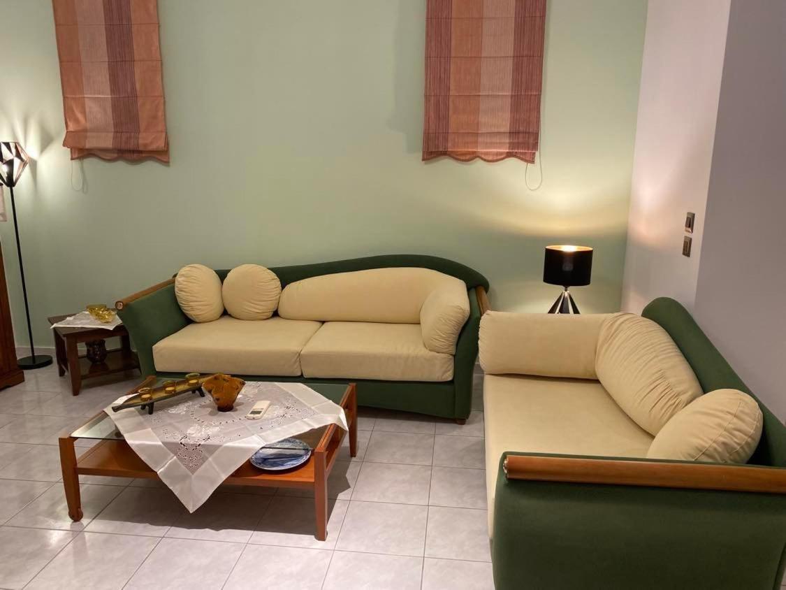Villa Tzitzifies Kourouklata ภายนอก รูปภาพ