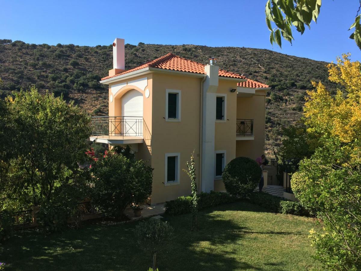 Villa Tzitzifies Kourouklata ภายนอก รูปภาพ